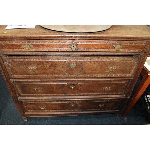 820 - 18th century Dutch oak chest of drawers