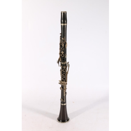 200P - French Ioma of Paris Selectone clarinet with accessories including additional mouthpieces and a John... 