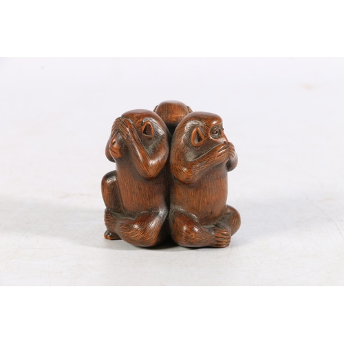 480 - Antique Chinese carved wood group depicting the three wise monkeys, 6cm high.