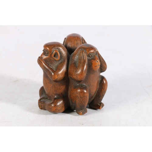 480 - Antique Chinese carved wood group depicting the three wise monkeys, 6cm high.