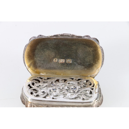 64 - Victorian sterling silver 'castle-top' vinaigrette, the top depicting Walter Scott Memorial, Edinbur... 