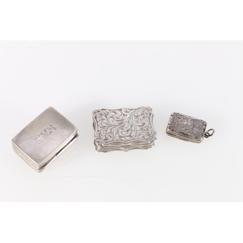 67 - Victorian sterling silver vinaigrette, with profusely engraved scrolling decoration, Edward Smith, B... 