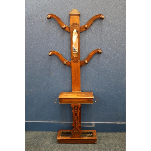 556 - Early 20th century oak hallstand, with four branches, lift-flat glove compartment and stick stand si... 