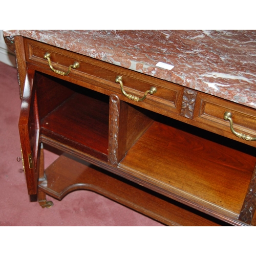 342 - Edwardian carved mahogany washstand, the rectangular mirror flanked by reeded columns with gilt capi... 