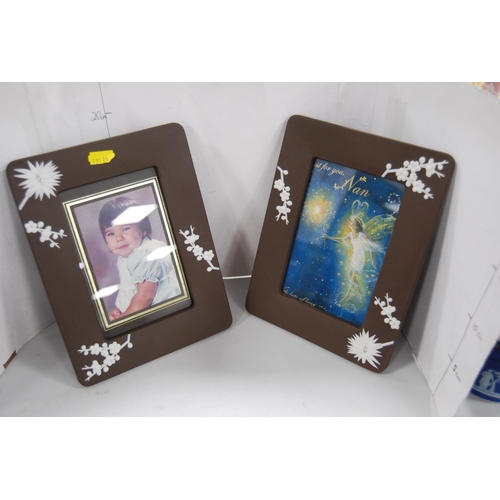 131 - Pair of Wedgwood brown and white glazed photograph frames and a Wedgwood blue Jasper ware photograph... 