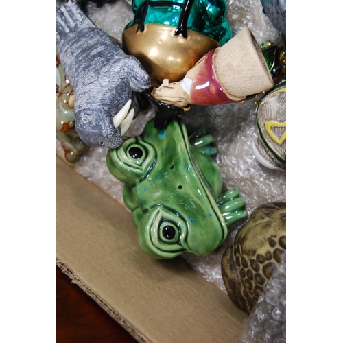 225 - Shallow box containing assorted frog ornaments, thimbles and other animal ornaments including a Roya... 