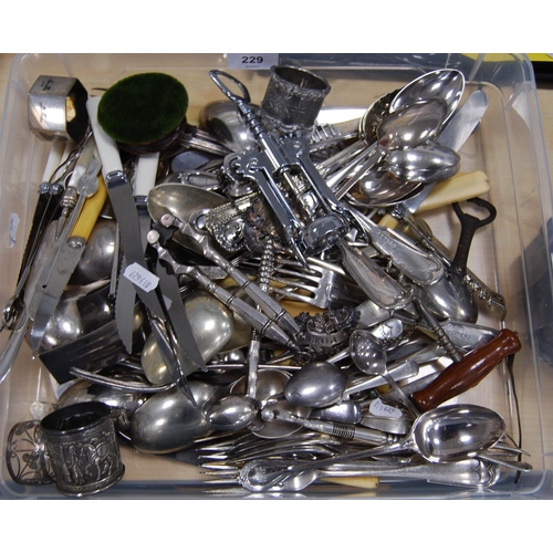 229 - Quantity of loose cutlery, white metal napkin rings, H & G Simmons bottle opener, Port spirit la... 