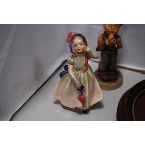 94 - Hummel figure, Royal Doulton figure, 'Babie' HN 1679, Noritake vase and a reproduction medallion in ... 