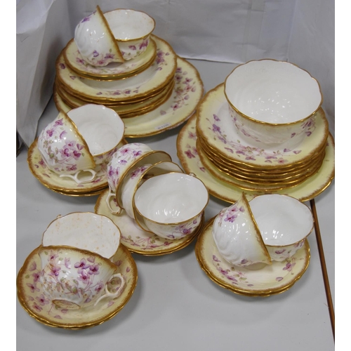 95 - Edwardian Moore part tea set (many pieces a/f).