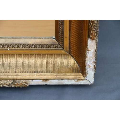 649 - Antique gilt framed wall mirror, 72cm x 51cm.