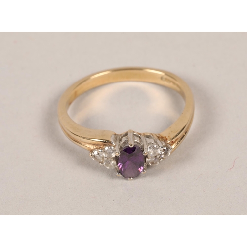 118 - 9 carat yellow gold amethyst and diamond ring; gross weight 3.0g