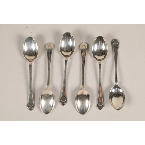 180 - Cased set of six hallmarked silver George V teaspoons; gross weight 61g