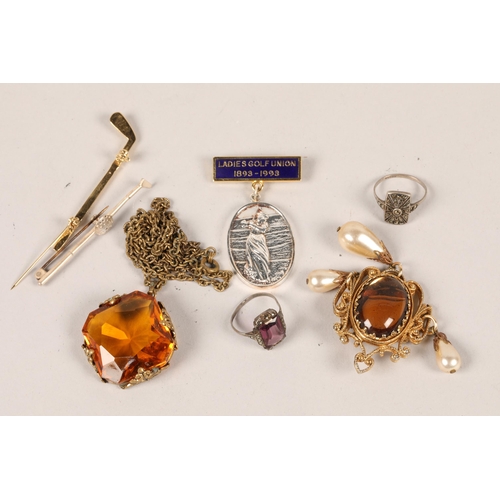 78 - Assortment of yellow metal mounted jewellery to include brooches; pendants etc