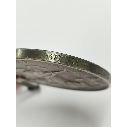 109 - World War I campaign medal awarded to Private R Sillars, 9377, Royal Scots Fusiliers.
