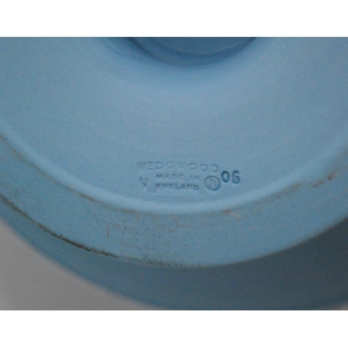 3 - Wedgwood blue Jasperware bowl with wreath decoration and another near-matching brown-glazed bowl.  (... 