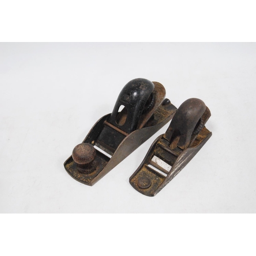 63 - Pair of White Horse whisky figures, woodworking planes, three-piece EP tea set, souvenir spoons etc.