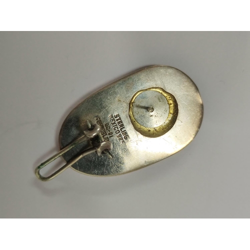 99 - Group of 925 silver to include a pair of Art Deco-style lapis-type earrings, agate-style pendant on ... 