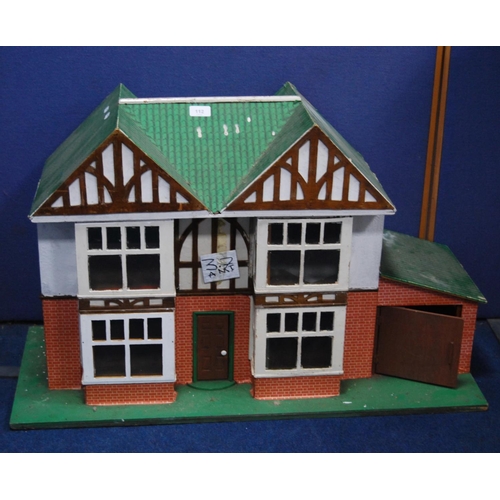112 - Doll's house.