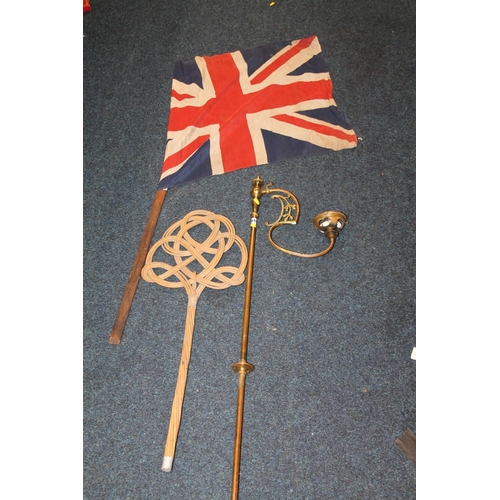 449 - GB flag, carpet beater and a Danish brass street lantern (3)