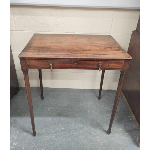 471 - Elegant mid 18th century mahogany rectangular side table with shallow frieze drawer on slim turned t... 