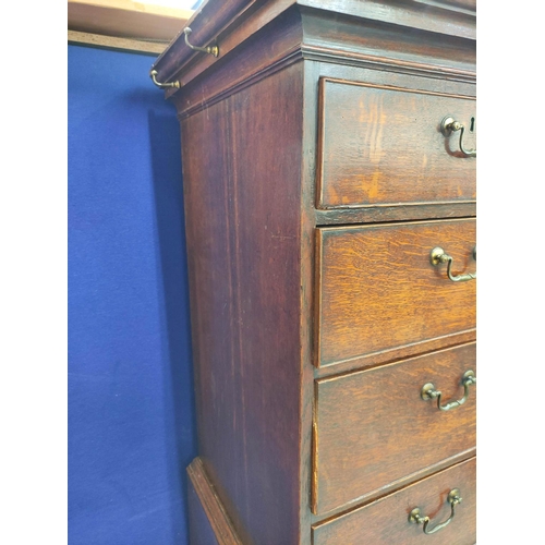 475 - George III oak chest on chest, the upper section with moulded pediment above two short and three lon... 