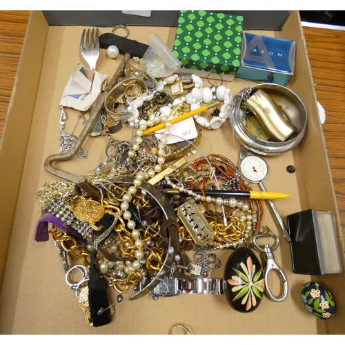 14 - Box of costume jewellery, etc.