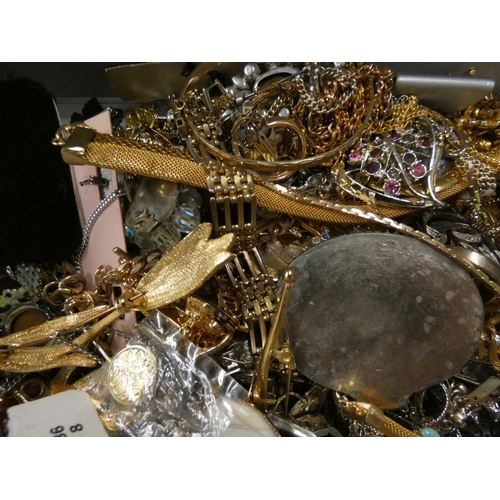 177 - Box of costume jewellery including brooches, necklace, bracelets, etc.