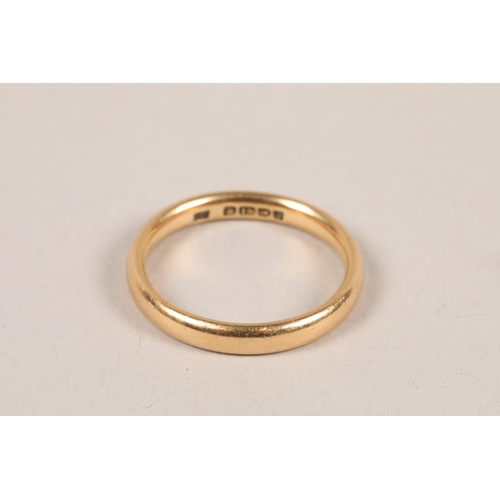 161 - 18 carat yellow gold wedding band; ring size Q; gross weight 4.7g