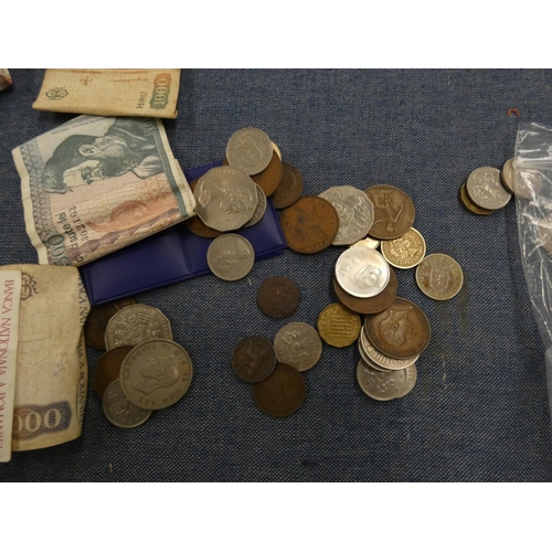 228 - Bag of vintage bank notes and world coins.