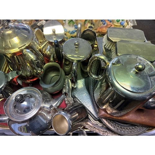 318 - Assorted silver plate, tea wares etc