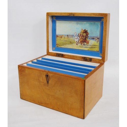 200 - George III satinwood inlaid stationery box, the hinged top inlaid with shell patera and ebony string... 