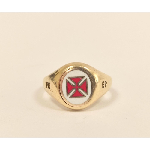 128 - 9ct gold Knights Templar ring with central red enamel Maltese cross against a white background flank... 