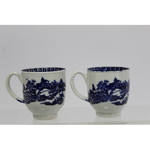 300 - Small collection of 18th and early 19th century English porcelain, comprising: two Worcester blue an... 