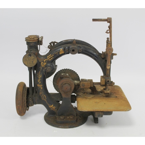 426 - Antique American Willcox & Gibbs sewing machine, poor condition.