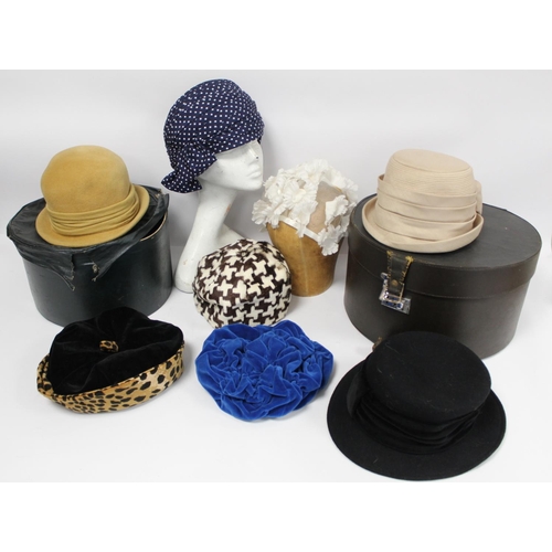 433 - Collection of eight vintage lady's hats and two hat boxes.