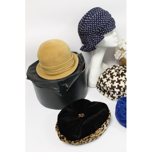 433 - Collection of eight vintage lady's hats and two hat boxes.