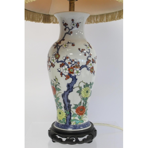 335 - Table lamp, the Oriental Wucai porcelain vase base decorated with branches of prunus blossom and flo... 