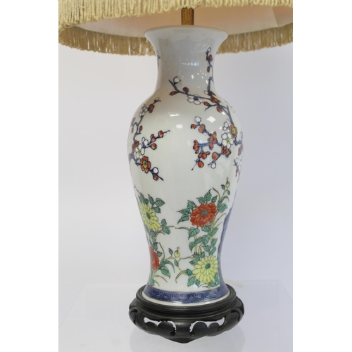 335 - Table lamp, the Oriental Wucai porcelain vase base decorated with branches of prunus blossom and flo... 