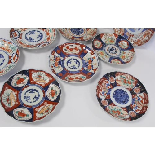 346 - Collection of twelve late 9th/early 20th century Japanese Imari plates, each approx. 22cm diam.  (12... 