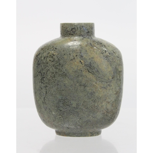 362 - 19th/20th century Chinese large table snuff bottle of mottled green moss agate type stone, lacking s... 