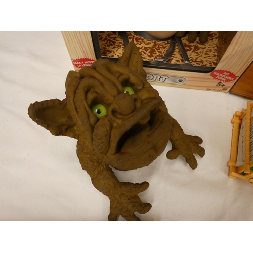 44 - Collection of vintage Boglins including Wort.