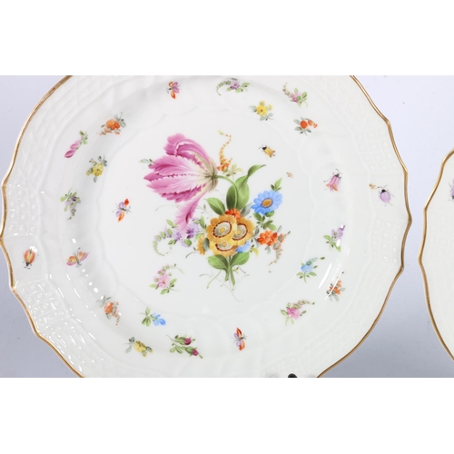 6 - Pair of Meissen porcelain dishes with floral and insect pattern, impress 'Meissen' to the reverse an... 