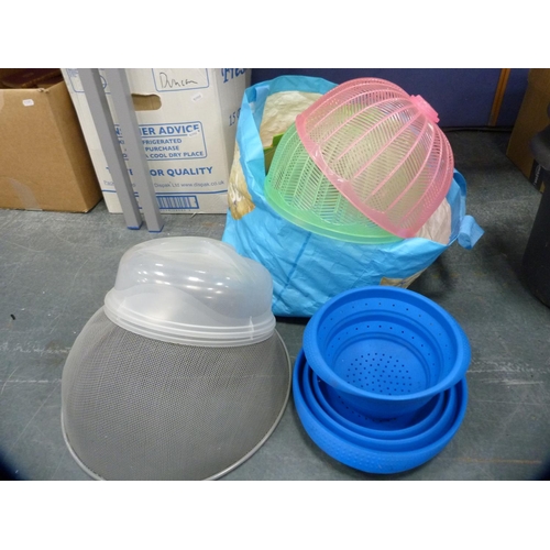 18 - Four waste paper bins, bag containing kitchenalia, box containing jam jars, glass bottles etc.