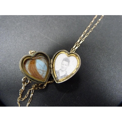 250 - 9ct gold locket on chain, 4.3g gross.