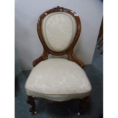 414 - Victorian walnut spoon-back chair.