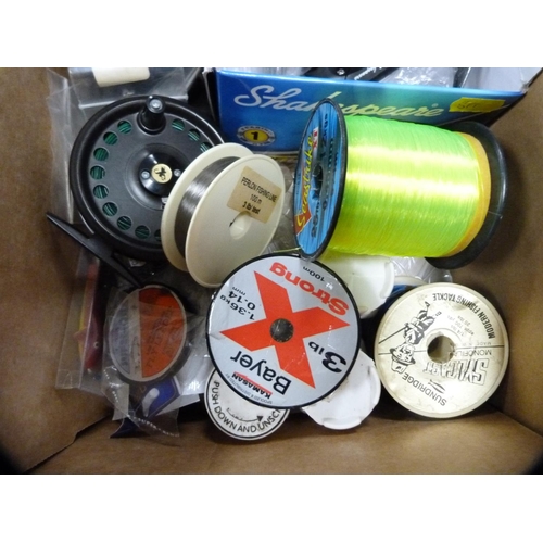 50 - Carton containing fishing accessories to include Shakespeare reel and another reel, fly reel, spools... 