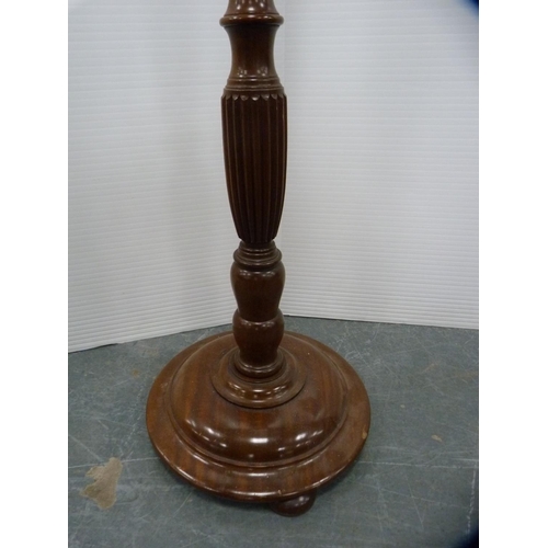 484 - Mahogany standard lamp.