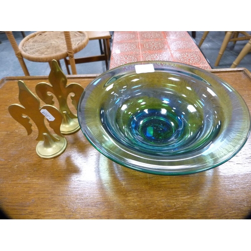 89 - Murano-style glass bowl and a pair of brass gallery surmounts.