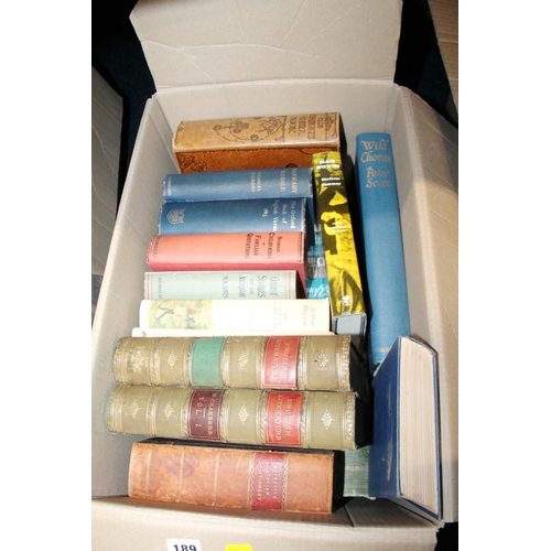 189 - Box containing books to include English Literature vols. 1 & 2, an Italian Dictionary, Wild Chor... 