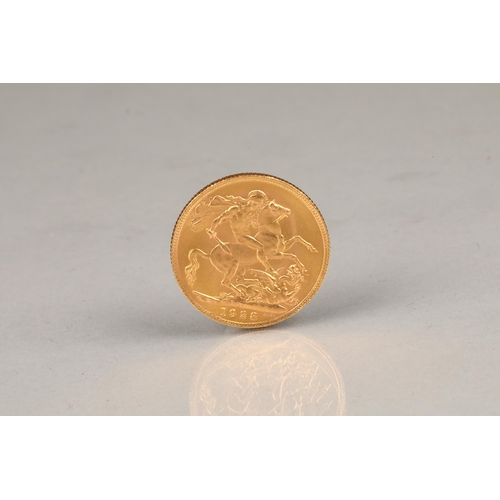 152 - Gold sovereign, dated 1928, 8g